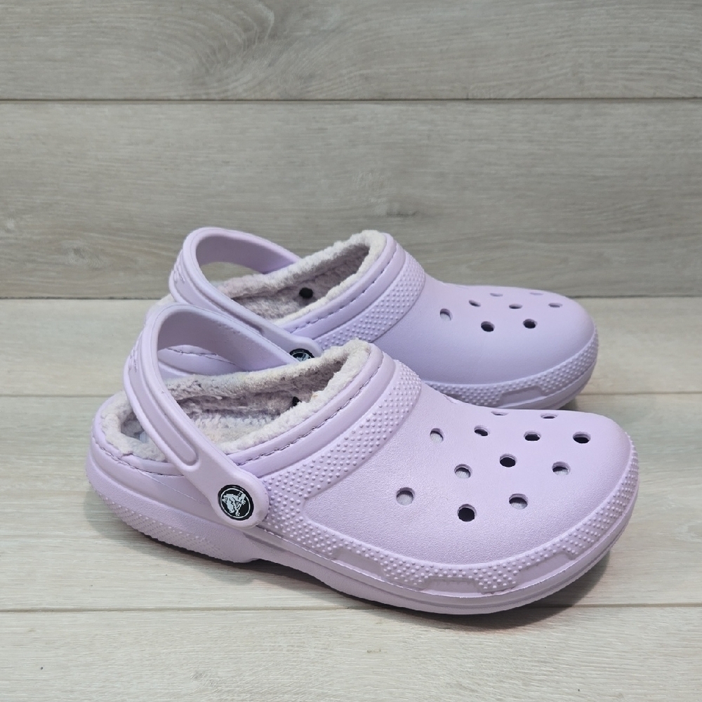 Crocs Women Lilac Clogs with Fleece Lining Outdoor Sz 6